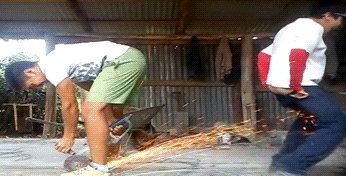 http://reho.st/33.media.tumblr.com/c6292fda52daa52417f621089ed13a56/tumblr_neoanzeGY91r2ntmlo1_400.gif