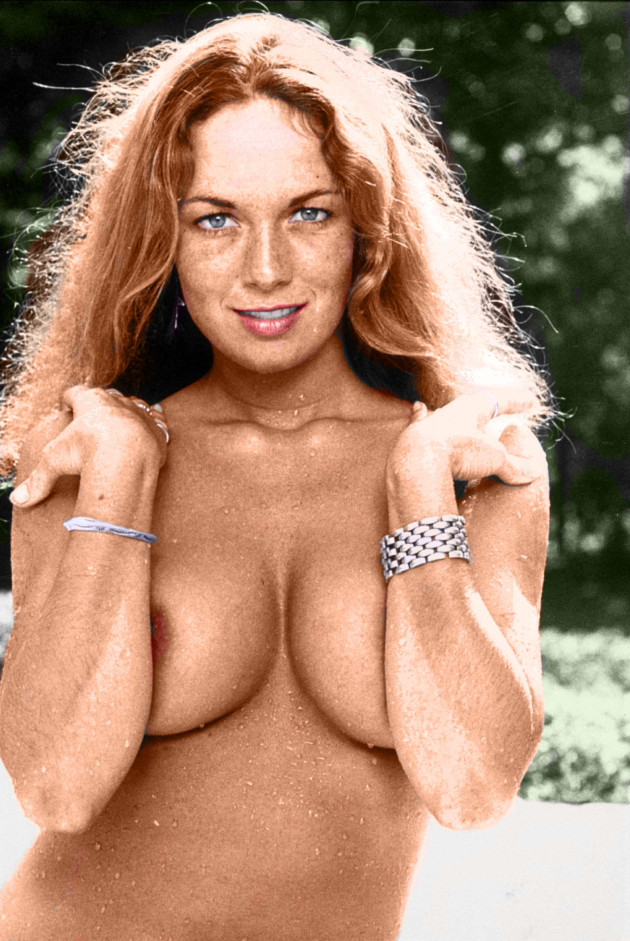 http://reho.st/40.media.tumblr.com/f21e18d810bec0d3d804f6d189f1562d/tumblr_nr0xn7O7OC1su82cto1_1280.jpg