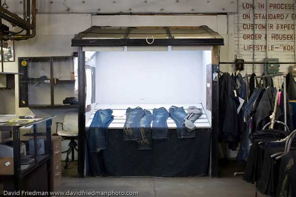 http://reho.st/de.fishki.net/picsw/102008/10/jeans/004_jeans.jpg