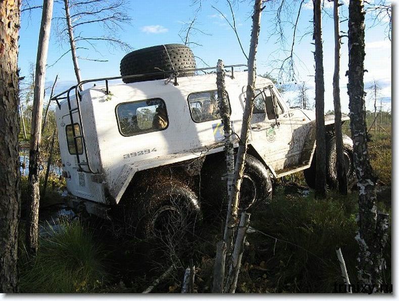 http://reho.st/englishrussia.com/images/new_police_truck/10.jpg