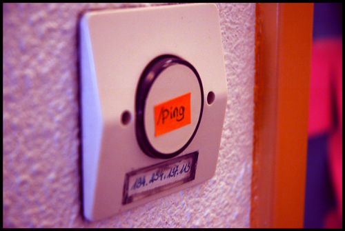 http://reho.st/gadgets.generationmp3.com/wp-content/blogs.dir/14/files/Divers/sonette_geek.jpg