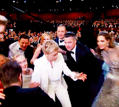 http://reho.st/gif/08082f8cf5ed4a1ce3081b7fdf84dcf46491b287.gif