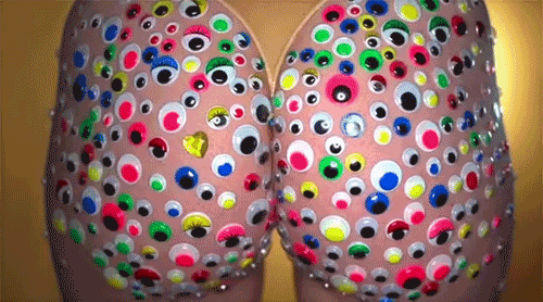 http://reho.st/gif/1a769ef34e9011fc07603812bdf0178e91da68b6.gif