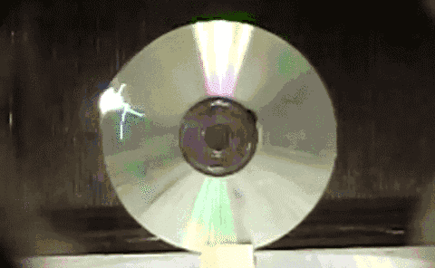 http://reho.st/gif/1d06cc4e59105fb8fc5426792e8dd9439d484355.gif