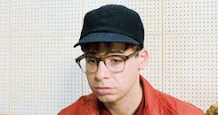 http://reho.st/gif/2a009ab5bd296703e0129f4b3a7d1c2065aeca8e.gif