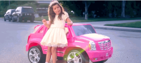 http://reho.st/gif/44f7465ff93e981b7551167dd8bf2f19fae0c40a.gif