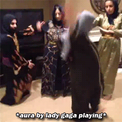 http://reho.st/gif/617183dce4b5b6bb4d705666ed44fcf49df264a4.gif