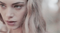 http://reho.st/gif/6a3e9da8a8bad7b048cb836d5f8942ad82046cce.gif