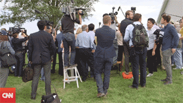 http://reho.st/gif/7feef714fc1fac42979c8f98b15f7c8a85a740f3.gif