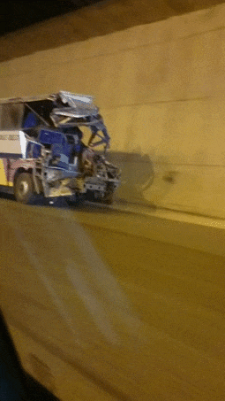 http://reho.st/gif/a723e42d27f8760d1a34ffda68c2e32d223ecedf.gif