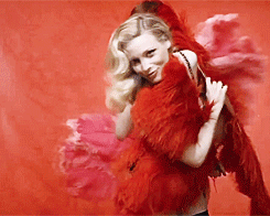 http://reho.st/gif/be29e8531a8b15d9df071b57e88d3648a4f14241.gif