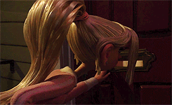 http://reho.st/gif/ce53fec4f2d333fd42a3b659b9da31a37bf60651.gif
