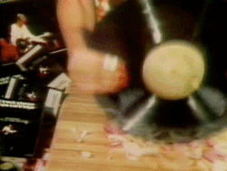 http://reho.st/gif/d5c9cdb15069bf16b717038399c2d160063aa5e7.gif