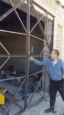 http://reho.st/gif/e15aa402636f238b2340d06c93f8d7c82bd450f7.gif