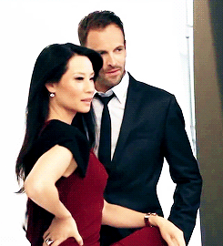 http://reho.st/gif/e60769b0d0887cede67fa237225b4ed58fcb0df1.gif