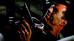 http://reho.st/gif/eb2a6fdc215057e161e04c00b7b4d1d68a7f298e.gif