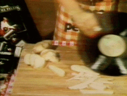 http://reho.st/gif/ed545c9f7ba068b9d285bab9e4fb954628949d5e.gif
