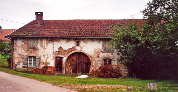http://reho.st/gw.geneanet.org/file/genewebfile/j/c/jcboulay/VARINFETE_ferme17e_2009.jpg