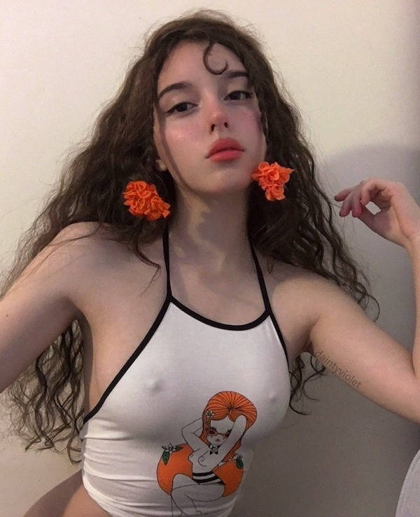 http://reho.st/https://img.izismile.com/img/img12/20190906/640/because_braless_is_just_generally_better_640_high_12.jpg