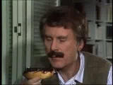 http://reho.st/i.4cdn.org/wsg/1395004290278.gif