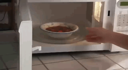 http://reho.st/i.4cdn.org/wsg/1395430631386.gif