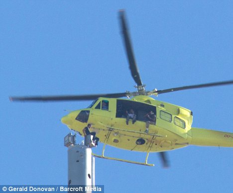 http://reho.st/i.dailymail.co.uk/i/pix/2010/11/19/article-1331003-0C24309B000005DC-79_468x388.jpg