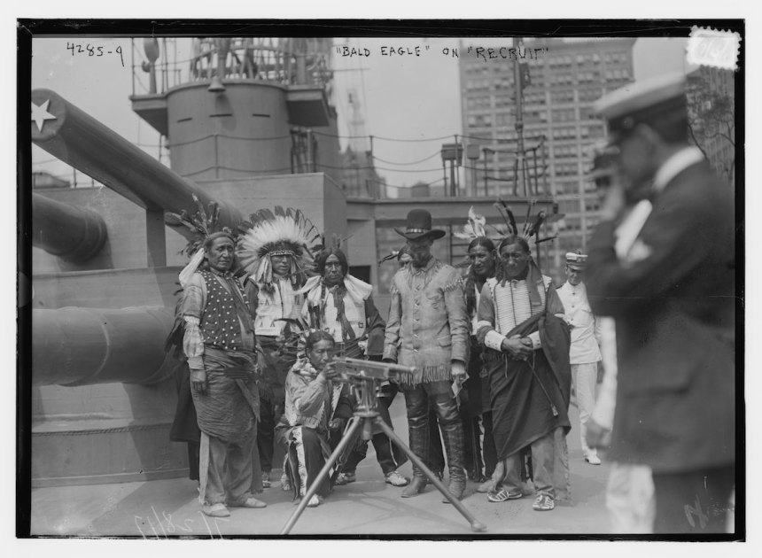 http://reho.st/i0.wp.com/historyinfotos.com/wp-content/uploads/2015/11/Landship-8.jpg?resize=860%2C630