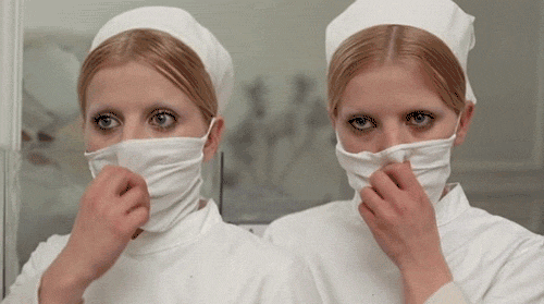http://reho.st/img15.hostingpics.net/pics/787741lipsofblood1975.gif
