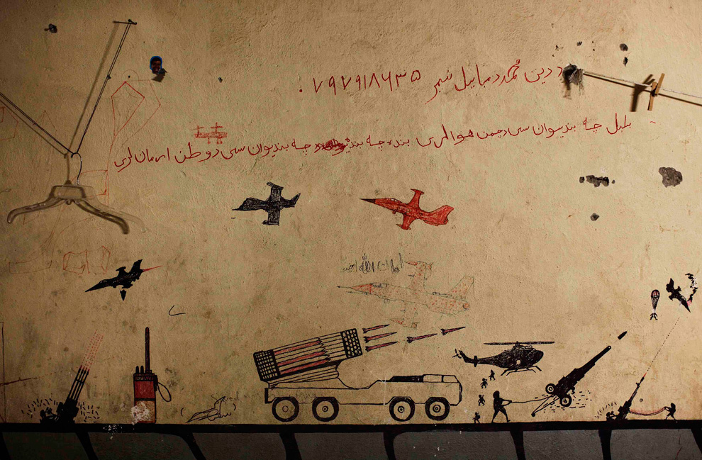 http://reho.st/inapcache.boston.com/universal/site_graphics/blogs/bigpicture/afghan_11_30_10/a18_25868137.jpg