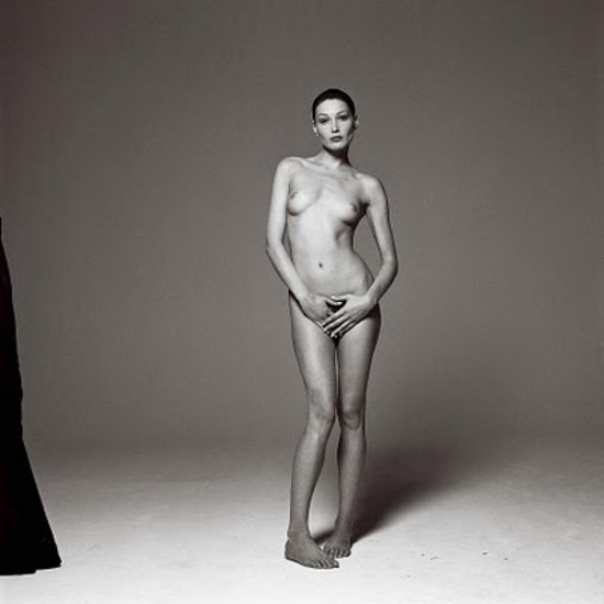 http://reho.st/ljplus.ru/img4/l/i/libertine_69/carlabruni.jpg