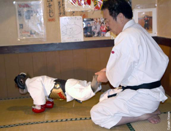 http://reho.st/media.ebaumsworld.com/2008/10/990558/photo01.jpg