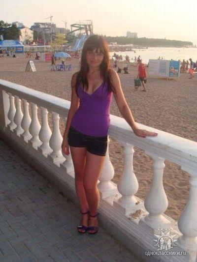 http://reho.st/media.englishrussia.com/kristina_worlds_prettiest_russian_hacker/kristina_svechinskaya_10.jpg