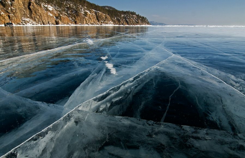 http://reho.st/media.englishrussia.com/new_baikalphotos/Bikal_07.jpg