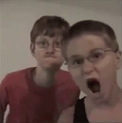 http://reho.st/media.giphy.com/media/111feFJzkob5oQ/giphy.gif
