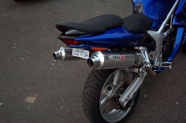 http://reho.st/medium/sv650.alternative.free.fr/pix/pa/2003_04_11_pa1.jpg