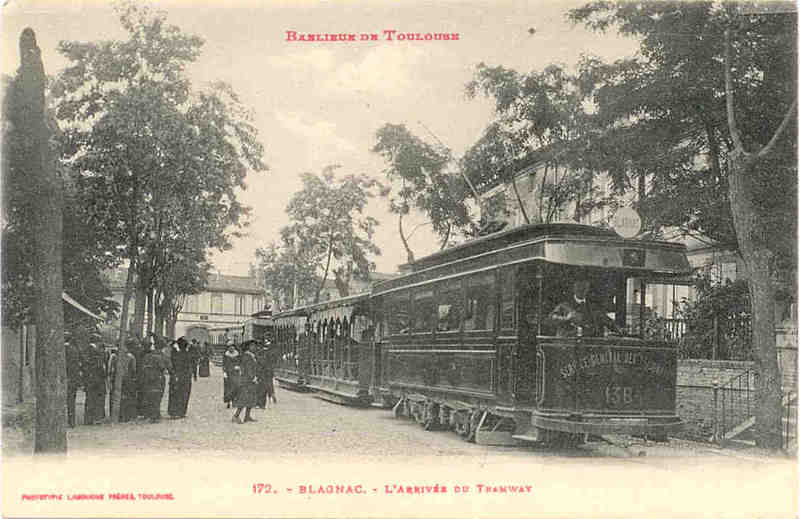 http://reho.st/medium/upload.wikimedia.org/wikipedia/commons/8/8a/Tramway_arrivant_%C3%A0_Blagnac.jpg