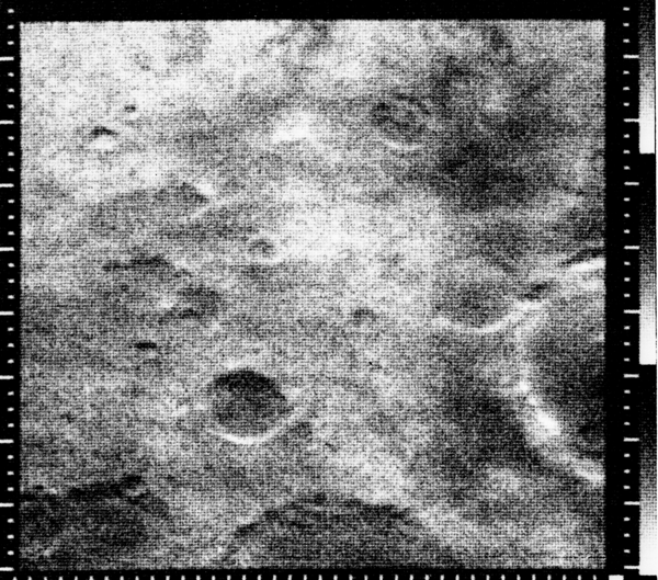 http://reho.st/nssdc.gsfc.nasa.gov/imgcat/hires/m04_10d.gif
