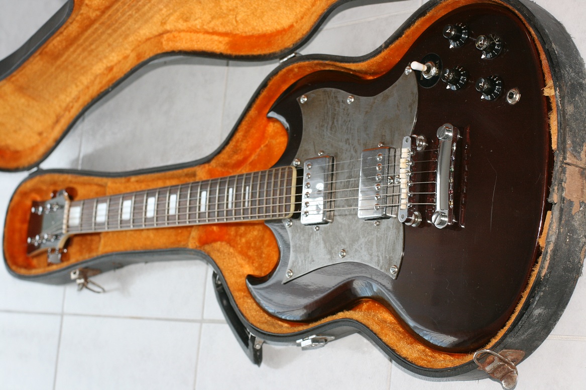 http://reho.st/paulevan.free.fr/sg1.JPG
