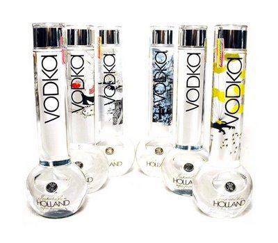 http://reho.st/preview/1.bp.blogspot.com/_6fkfmUnxrV0/Sd3nLA1latI/AAAAAAAABUg/plSUJ7VktPU/s400/Bong+Vodka.jpg