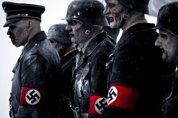 http://reho.st/preview/bitcast-a.bitgravity.com/slashfilm/images/DeadSnow1.jpg