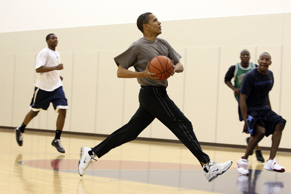 http://reho.st/preview/cache.boston.com/universal/site_graphics/blogs/bigpicture/obama_11_05/obama10_16803301.jpg