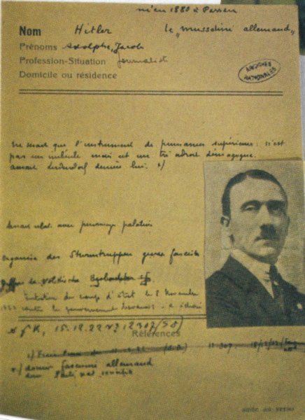 http://reho.st/preview/i28.servimg.com/u/f28/15/48/46/63/hitler10.jpg