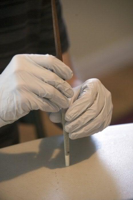 http://reho.st/preview/i690.photobucket.com/albums/vv261/onlinefmradio/General-photo/ganja-production-7.jpg