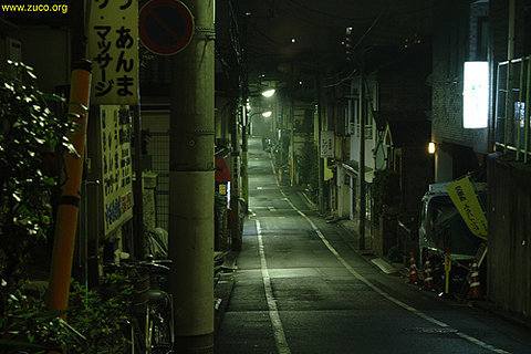 http://reho.st/preview/img.ffffound.com/static-data/assets/6/8b2c98f0f795ea9475483460a50d3fe62b632a80_m.jpg