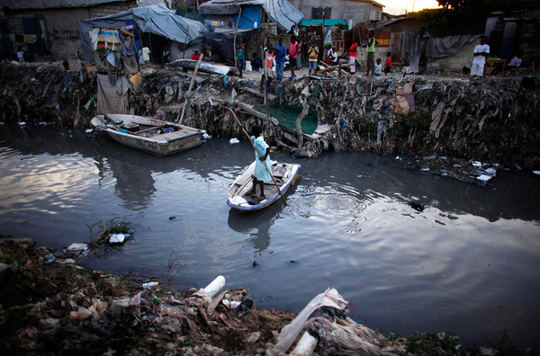 http://reho.st/preview/inapcache.boston.com/universal/site_graphics/blogs/bigpicture/haiti_11_03/h15_25701319.jpg