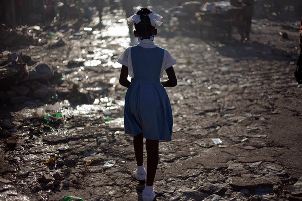 http://reho.st/preview/inapcache.boston.com/universal/site_graphics/blogs/bigpicture/haiti_11_03/h18_25470961.jpg