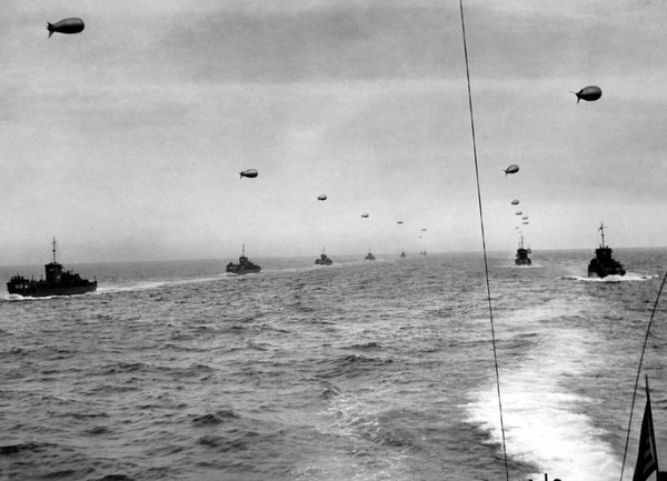 http://reho.st/preview/lh3.ggpht.com/__zoKJ77EvEc/TBTexpIsFdI/AAAAAAAAEgA/eEz8unqzgF0/s1600/normandy-landings+(30)%5B2%5D.jpg