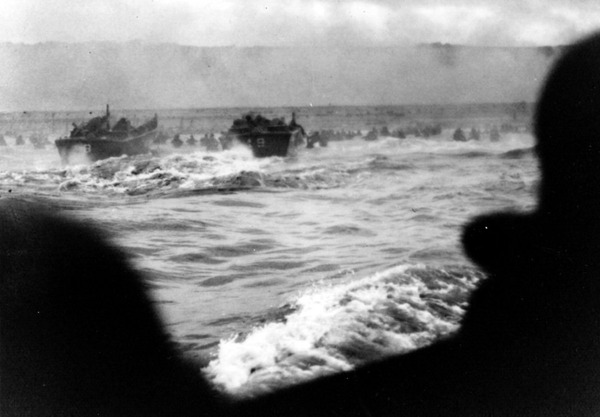 http://reho.st/preview/lh3.ggpht.com/__zoKJ77EvEc/TBTfGe2pRMI/AAAAAAAAEg4/jkO8V014zdk/s1600/normandy-landings+(37)%5B2%5D.jpg