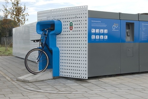 http://reho.st/preview/lh6.ggpht.com/_N-lLFhD7bxE/TLdjIwZzB7I/AAAAAAAAE3k/Hofr50V0dKM/Bike%20rental%20machines%20in%20the%20Netherlands%5B2%5D.jpg?imgmax=800