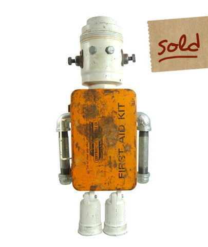 http://reho.st/preview/static2.shopify.com/s/files/1/0015/3492/products/KitMain_Sold_large.jpg